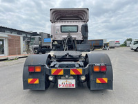 日野プロフィアトレーラーヘッド（トラクターヘッド）大型（10t）[写真09]