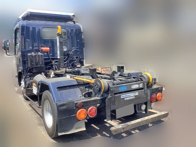 いすゞエルフコンテナ専用車小型（2t・3t）[写真02]