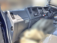 いすゞエルフコンテナ専用車小型（2t・3t）[写真28]