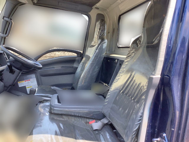 いすゞエルフコンテナ専用車小型（2t・3t）[写真29]