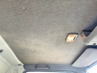 いすゞエルフコンテナ専用車小型（2t・3t）[写真32]