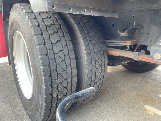 いすゞエルフアルミバン小型（2t・3t）[写真13]