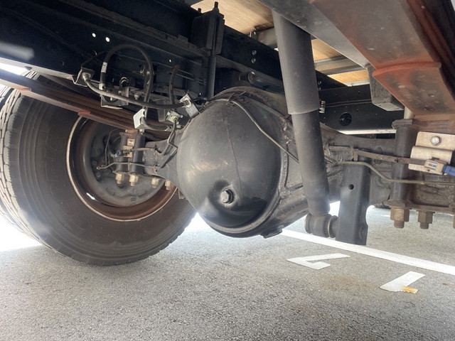 いすゞエルフアルミバン小型（2t・3t）[写真15]