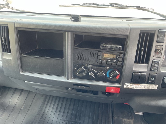 いすゞエルフアルミバン小型（2t・3t）[写真24]