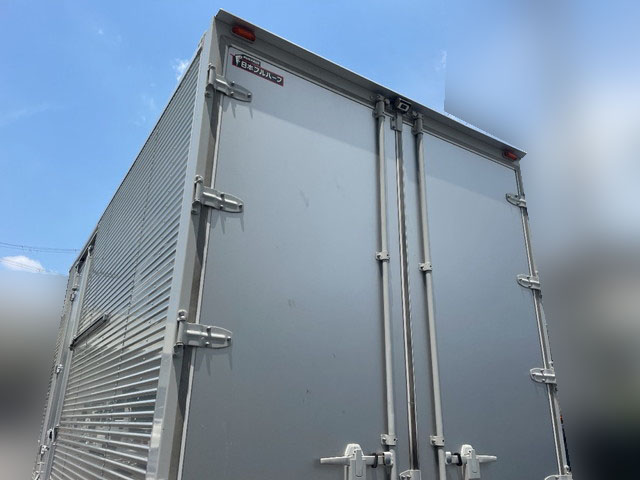 いすゞエルフアルミバン小型（2t・3t）[写真03]