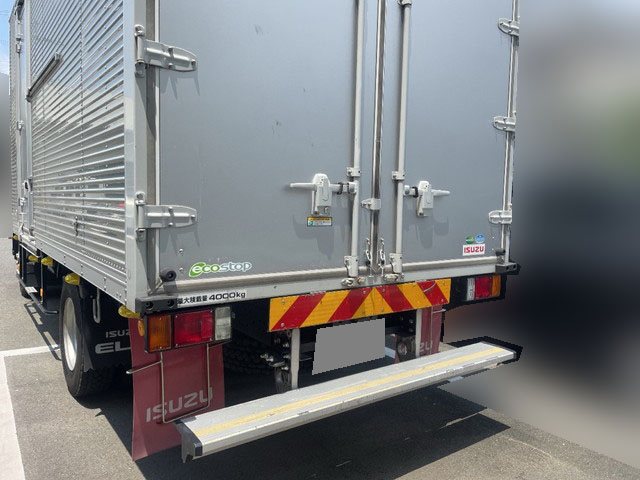 いすゞエルフアルミバン小型（2t・3t）[写真04]