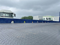 UDトラックスクオン平ボディ大型（10t）[写真10]