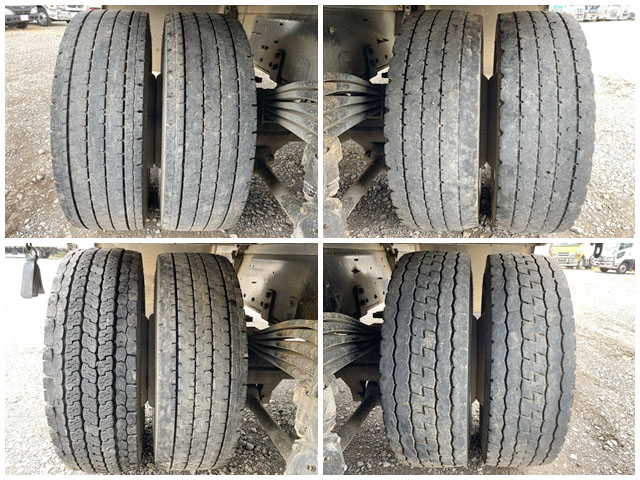 UDトラックスクオン平ボディ大型（10t）[写真19]