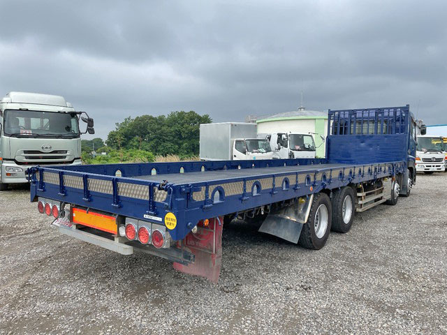 UDトラックスクオン平ボディ大型（10t）[写真02]