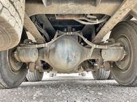 UDトラックスクオン平ボディ大型（10t）[写真22]