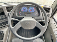 UDトラックスクオン平ボディ大型（10t）[写真37]