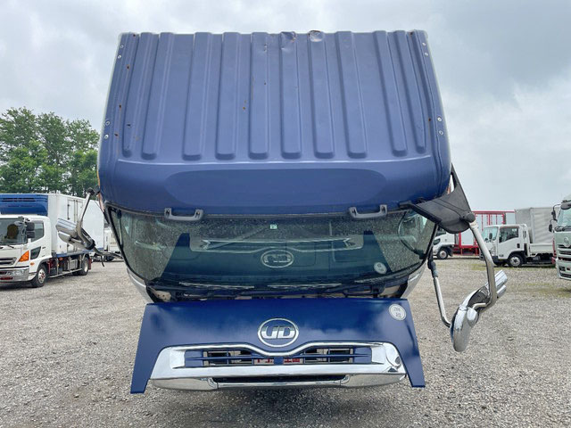 UDトラックスクオン平ボディ大型（10t）[写真07]