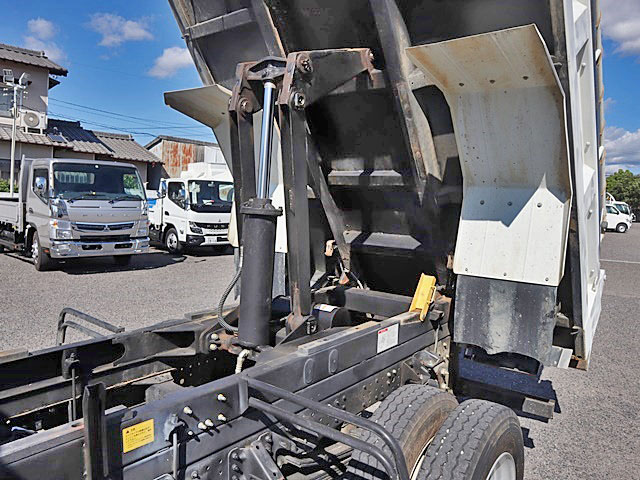 三菱ふそうキャンターダンプ小型（2t・3t）[写真12]