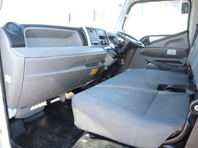 三菱ふそうキャンターダンプ小型（2t・3t）[写真28]