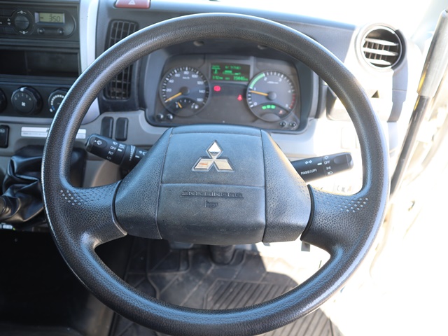 三菱ふそうキャンターダンプ小型（2t・3t）[写真30]