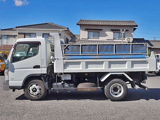 三菱ふそうキャンターダンプ小型（2t・3t）[写真09]