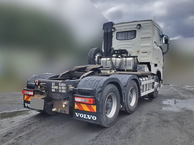 ボルボその他の車種トレーラーヘッド（トラクターヘッド）大型（10t）[写真02]