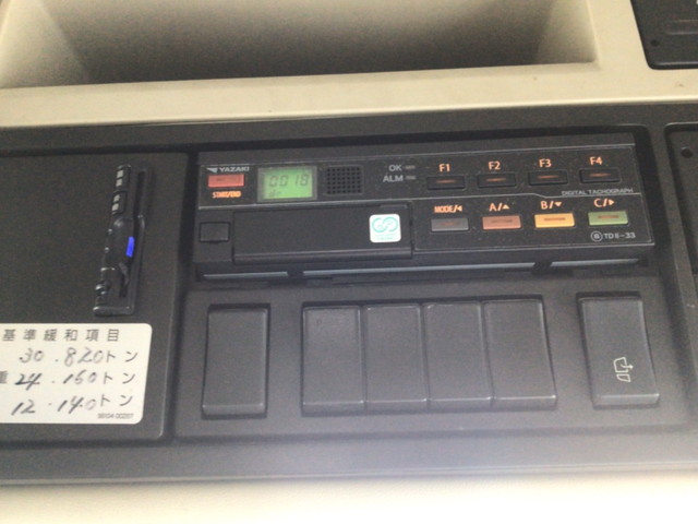 ボルボその他の車種トレーラーヘッド（トラクターヘッド）大型（10t）[写真29]