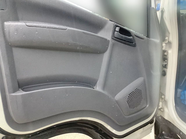 いすゞエルフアルミウイング小型（2t・3t）[写真27]