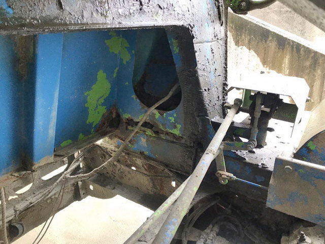 日野レンジャーミキサー車（コンクリートミキサー）中型（4t）[写真25]