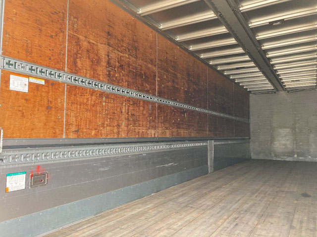 三菱ふそうスーパーグレートアルミウイング大型（10t）[写真11]