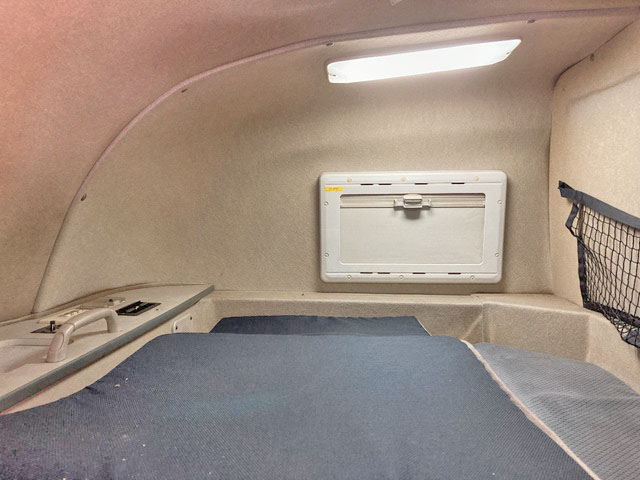 三菱ふそうスーパーグレートアルミウイング大型（10t）[写真33]