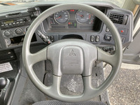 三菱ふそうスーパーグレートアルミウイング大型（10t）[写真37]