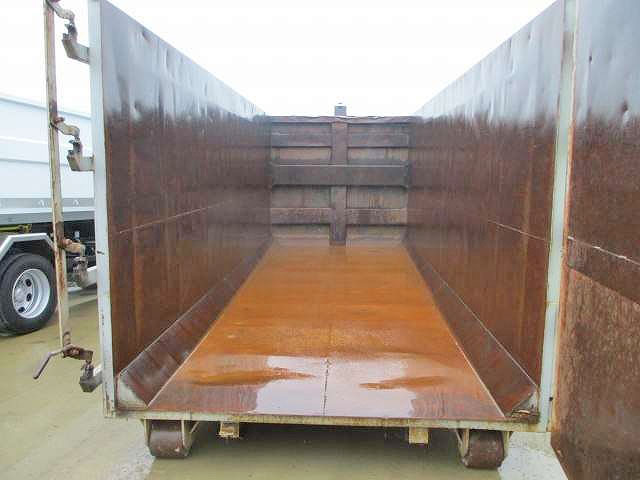 三菱ふそうスーパーグレートコンテナ専用車大型（10t）[写真09]