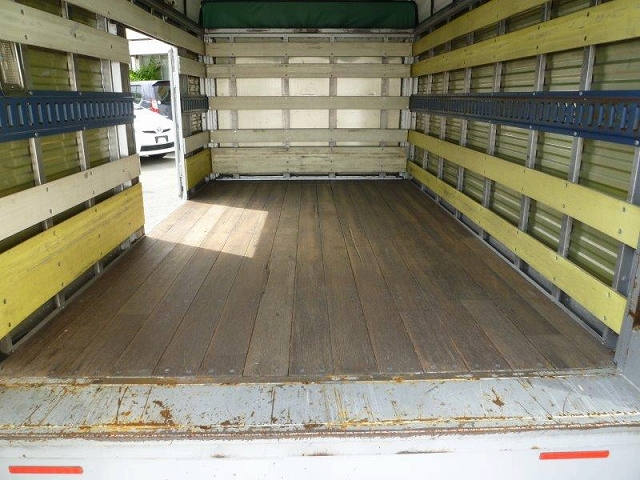 いすゞエルフオープントップバン小型（2t・3t）[写真17]