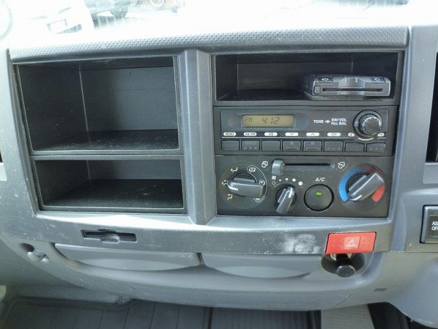 いすゞエルフオープントップバン小型（2t・3t）[写真08]