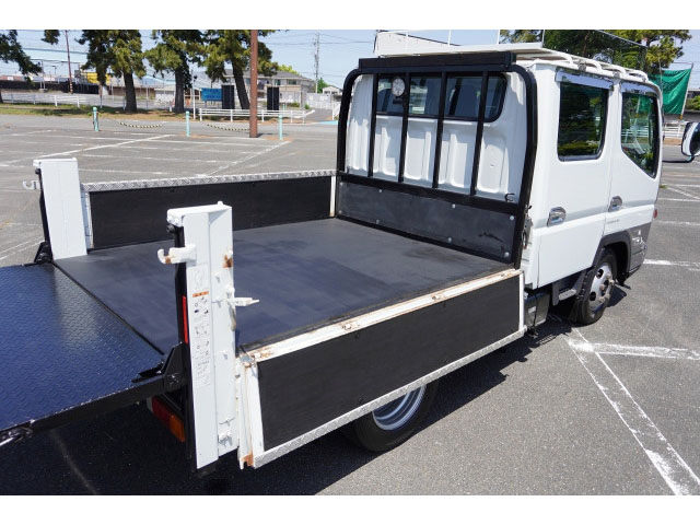 三菱ふそうキャンターダブルキャブ（Wキャブ）小型（2t・3t）[写真14]