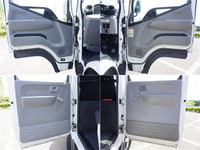 三菱ふそうキャンターダブルキャブ（Wキャブ）小型（2t・3t）[写真27]