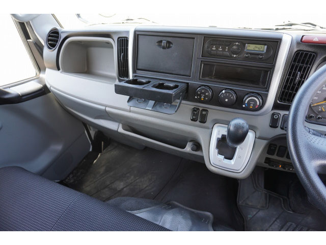 三菱ふそうキャンターダブルキャブ（Wキャブ）小型（2t・3t）[写真32]