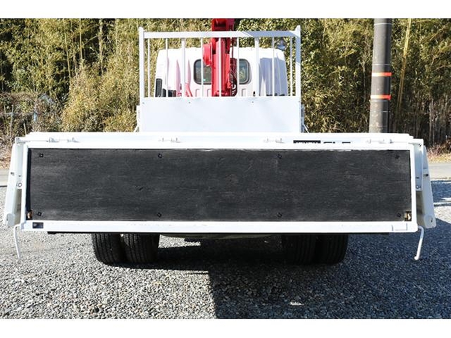 いすゞエルフクレーン3段小型（2t・3t）[写真10]