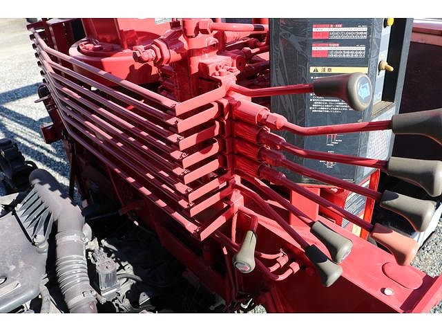 いすゞエルフクレーン3段小型（2t・3t）[写真24]