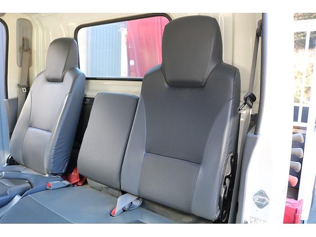 いすゞエルフクレーン3段小型（2t・3t）[写真34]