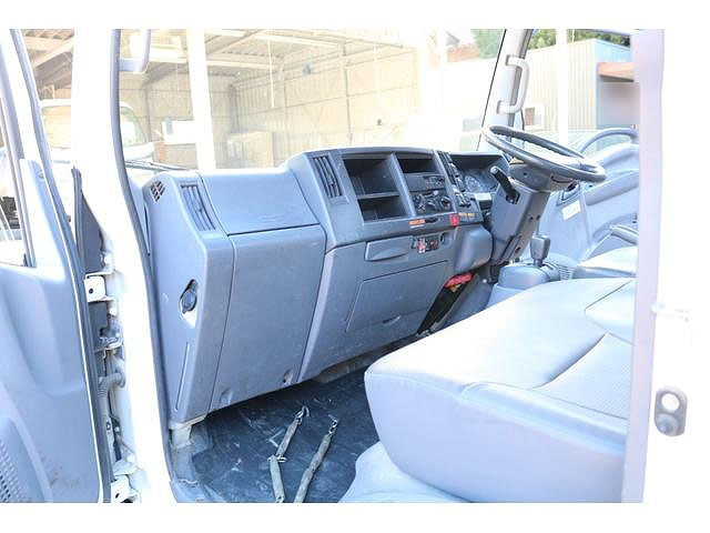 いすゞエルフクレーン3段小型（2t・3t）[写真35]