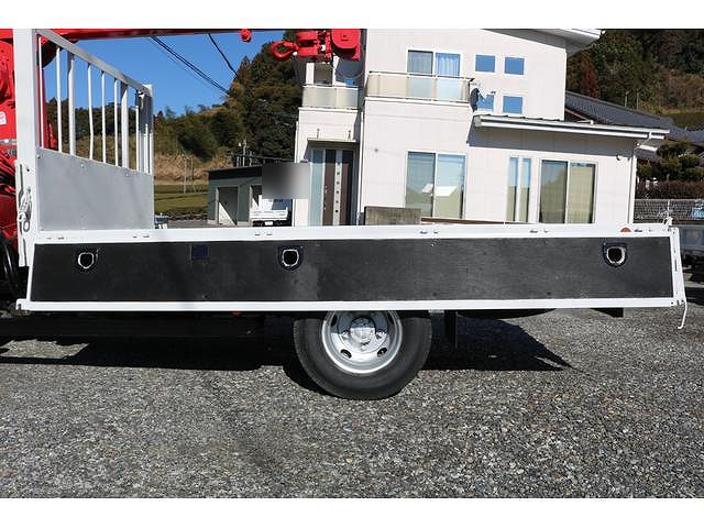 いすゞエルフクレーン3段小型（2t・3t）[写真09]