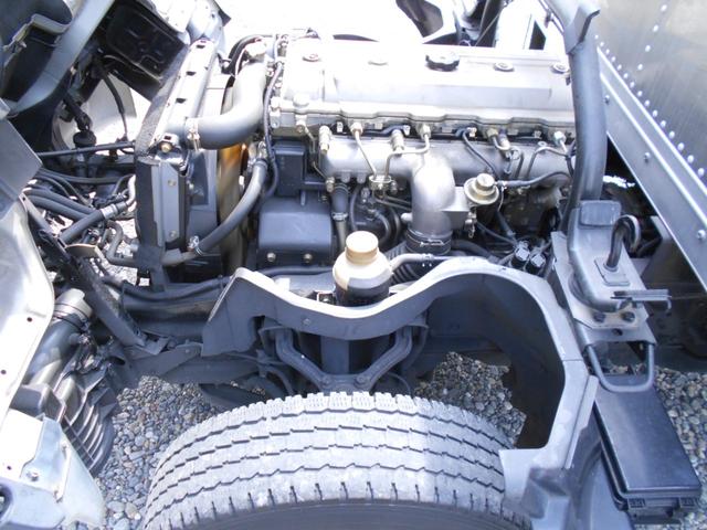 三菱ふそうキャンターアルミバン小型（2t・3t）[写真18]