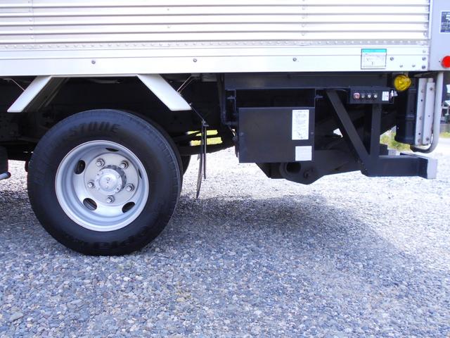 三菱ふそうキャンターアルミバン小型（2t・3t）[写真26]