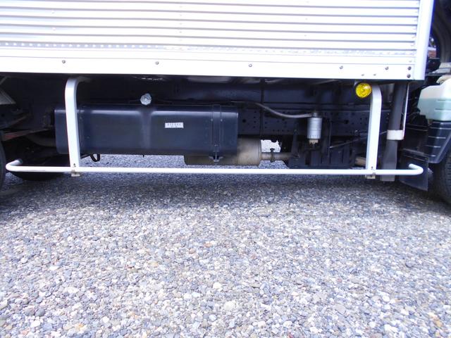 三菱ふそうキャンターアルミバン小型（2t・3t）[写真30]