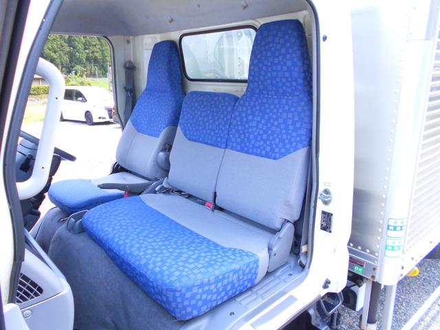 三菱ふそうキャンターアルミバン小型（2t・3t）[写真33]