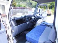 三菱ふそうキャンターアルミバン小型（2t・3t）[写真36]