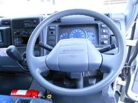 三菱ふそうキャンターアルミバン小型（2t・3t）[写真39]