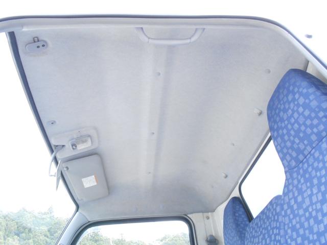 三菱ふそうキャンターアルミバン小型（2t・3t）[写真40]