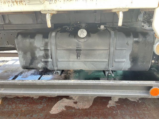 日野デュトロ平ボディ小型（2t・3t）[写真13]