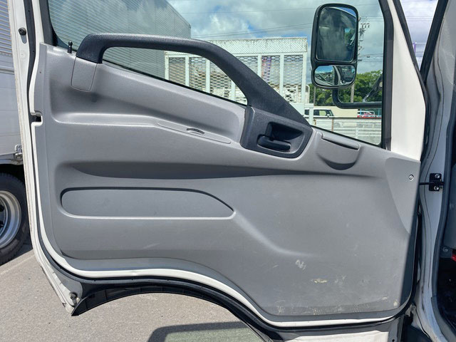 日野デュトロ平ボディ小型（2t・3t）[写真28]
