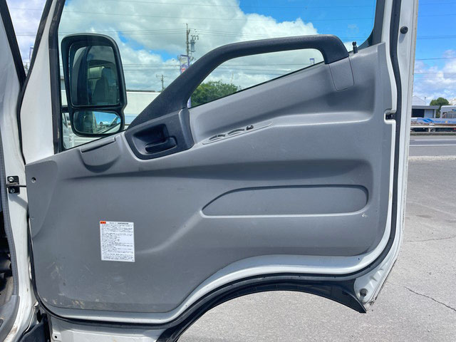 日野デュトロ平ボディ小型（2t・3t）[写真29]