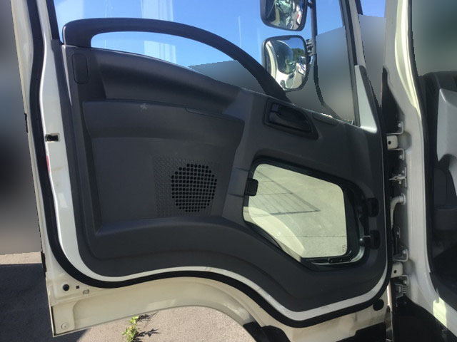 いすゞフォワードパッカー車（塵芥車）中型（4t）[写真24]