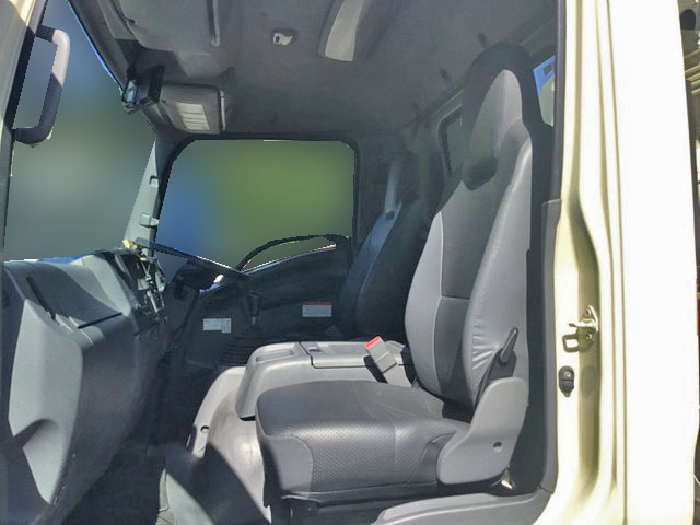 いすゞフォワードパッカー車（塵芥車）中型（4t）[写真25]